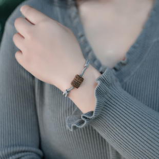 天然越南芽庄奇楠沉香雕刻莲花手链九分沉水老料编织单珠手串礼物