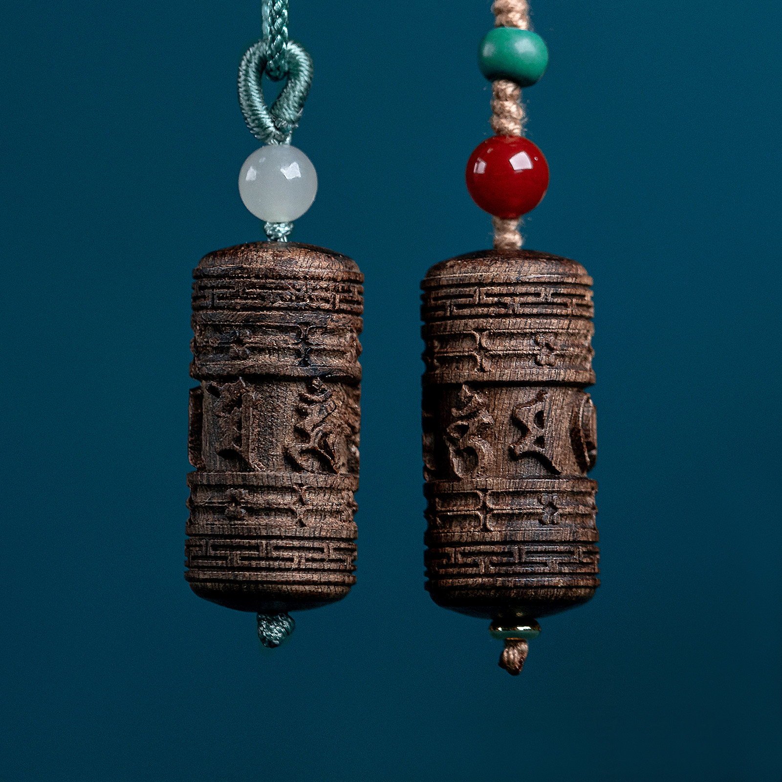 纯手工雕刻越南芽庄绿奇楠沉香六字真言项链吊坠沉水级棋楠挂件女