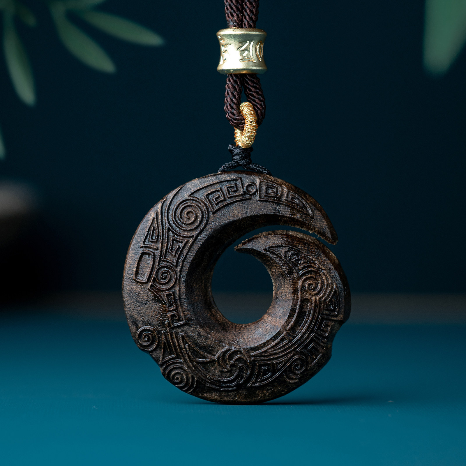 天然正品文莱黑奇楠沉香项链吊坠沉水级老料棋楠时来运转随身挂件