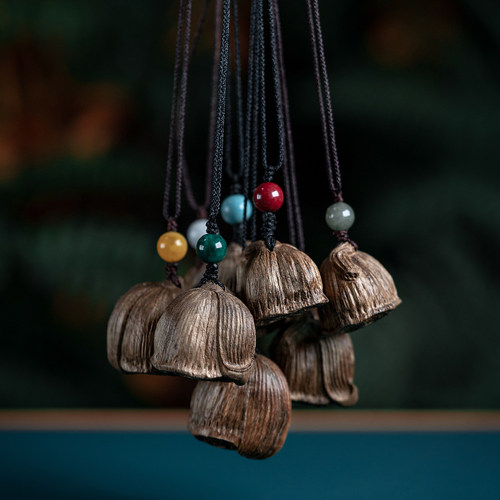 天然印尼达拉干沉香莲蓬吊坠文玩