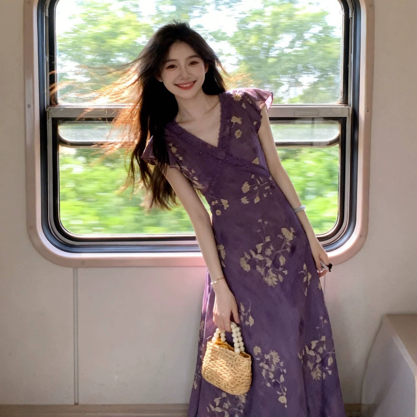 法式紫色碎花连衣裙女夏2026巨好看绝美不撞款收腰海边度假长裙子