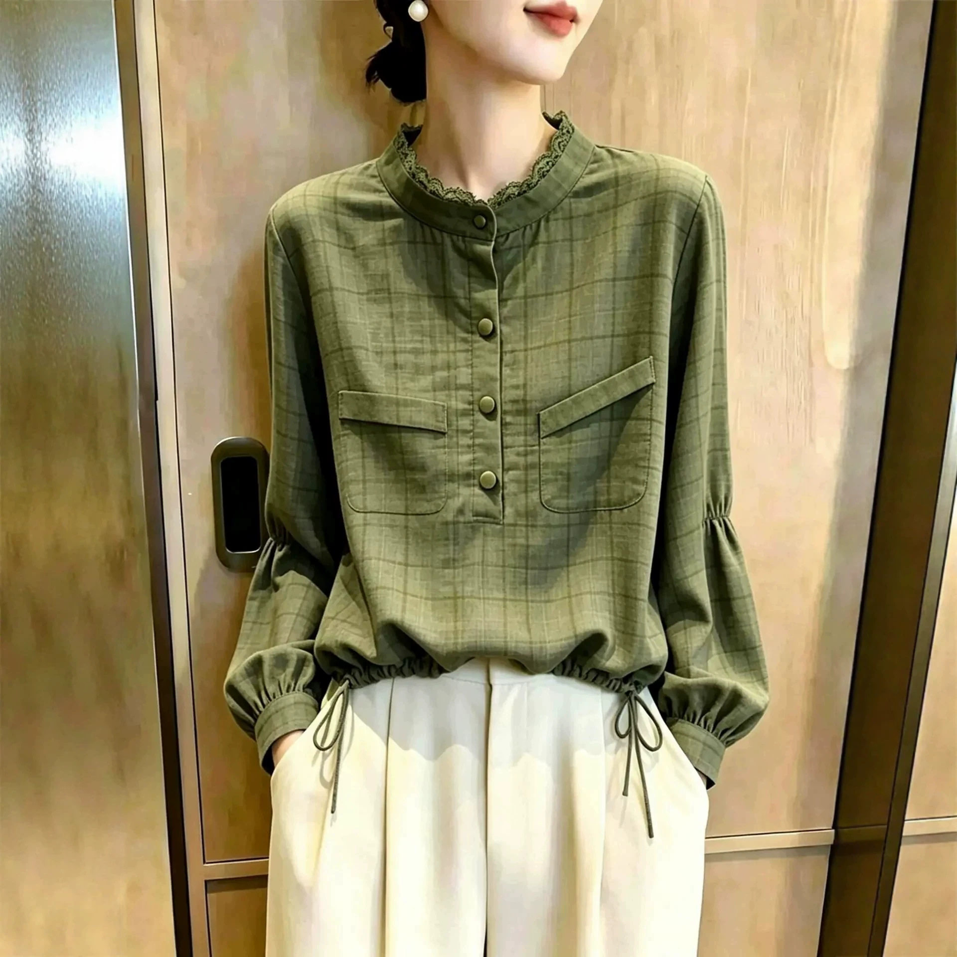 法式绿色衬衫女通勤立领抽绳灯笼袖上衣气质超别致2026秋季新款