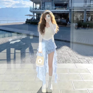 春季法式蓝色连衣裙女2026新款小个子显瘦明媚穿搭不规则长裙套装