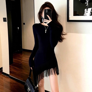 黑色长袖流苏连衣裙2026春季新款富家千金短款收腰包臀裙裙子女装