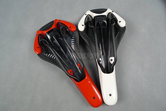 Selle de vélo Mountain Bike FIZIK - Ref 2359764 Image 4