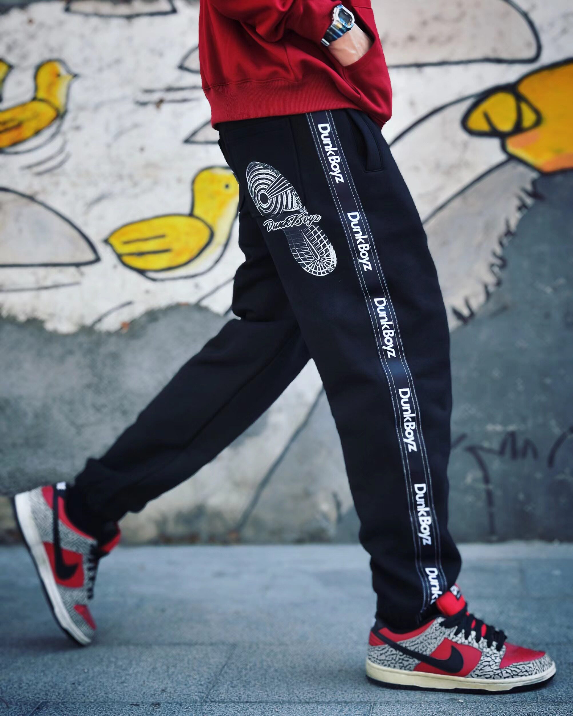 DunkBoyz基础款重磅直筒卫裤滑板街头嘻哈运动宽松加绒长裤球鞋印