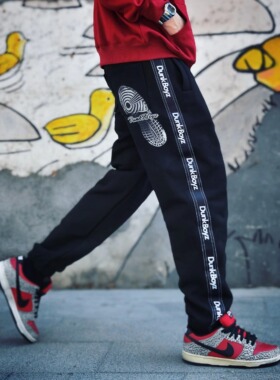 DunkBoyz基础款重磅直筒卫裤滑板街头嘻哈运动宽松加绒长裤球鞋印