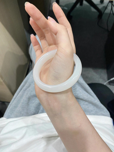 新疆和田羊脂玉白月光手镯女款天然正品玉石叮当镯少女细带证书
