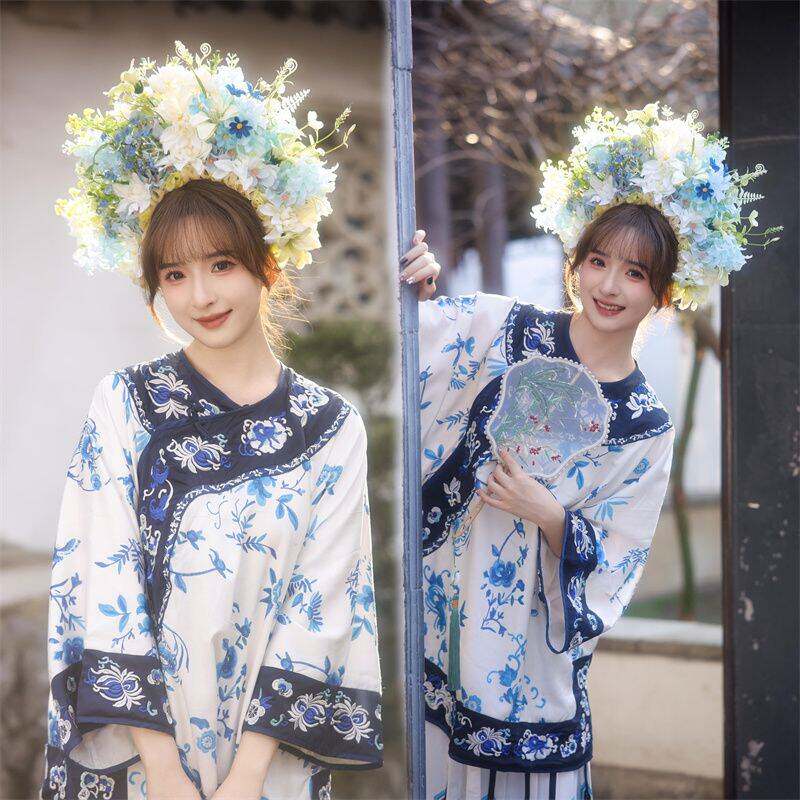 新款女簪花青花瓷清汉女格格套装