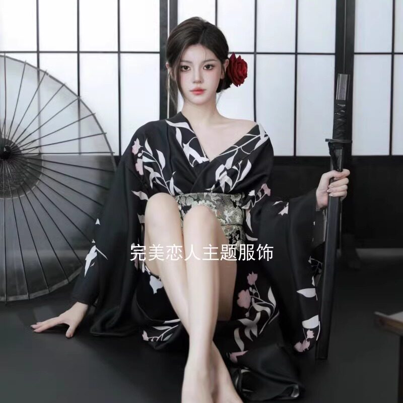 黑色樱花季少女和服拍照连衣裙