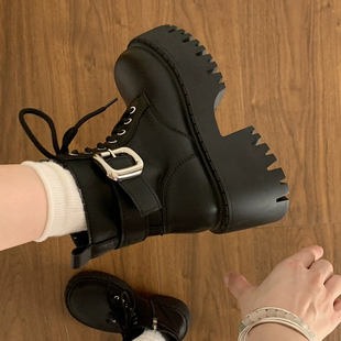 黑色粗跟高跟厚底马丁靴女英伦风2026春秋新款加绒增高小个子短靴