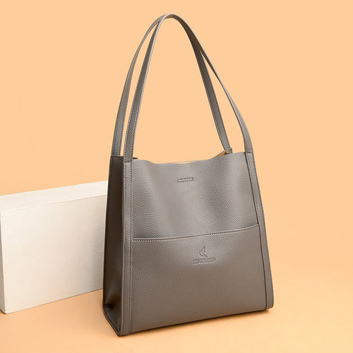 头层牛皮女士包包2025新款时尚托特包大容量百搭软皮单肩包女大包