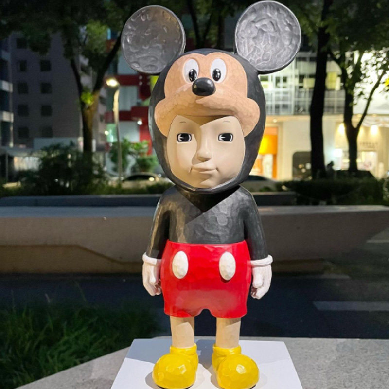 潮流米奇联名趣味桌面摆件公仔