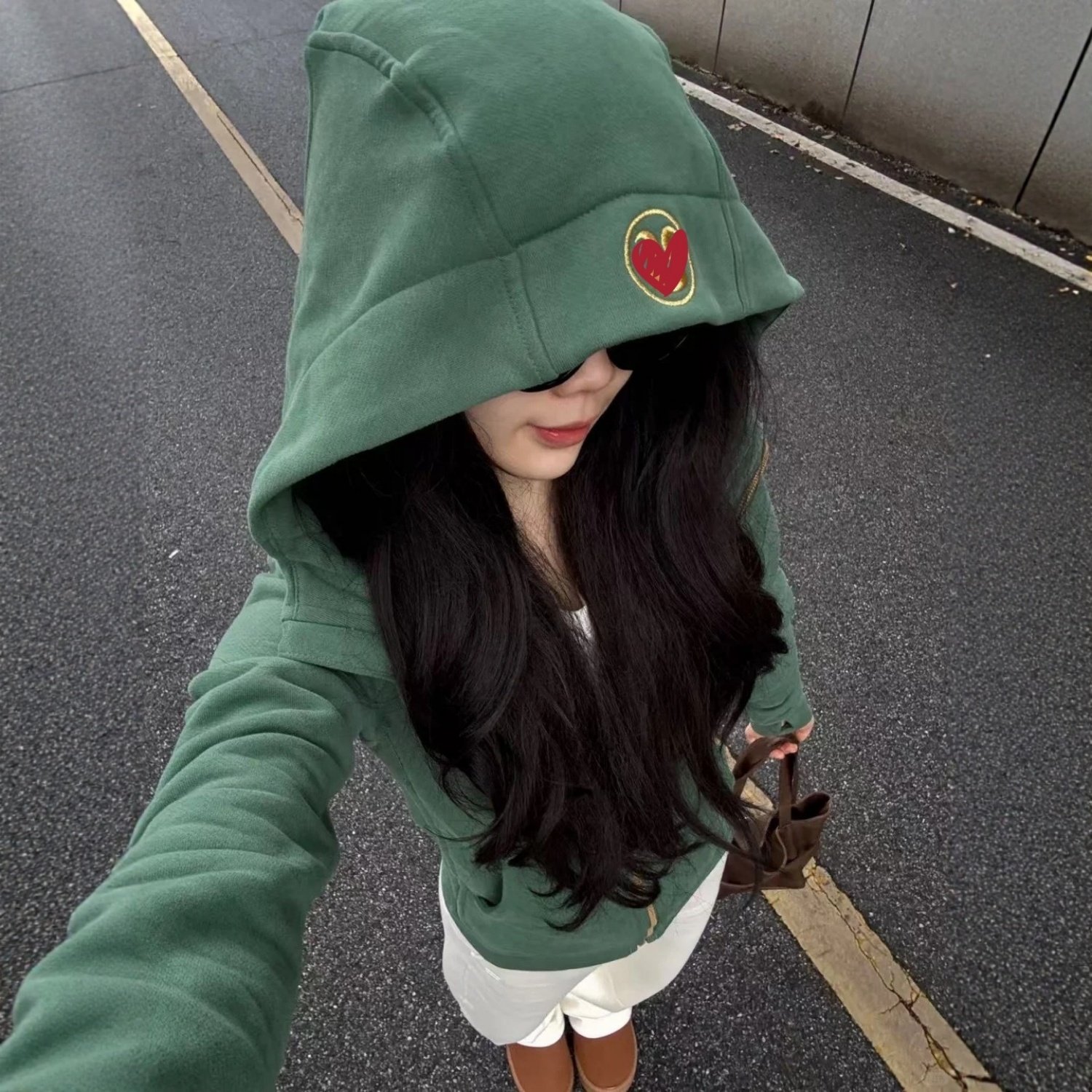 拉链带钢印保暖运动卫衣女秋冬季加绒加厚修身显瘦休闲连帽外套新,运动服/休闲服装,运动茄克/外套,淘宝优惠券,粉丝福利购,淘宝优惠卷