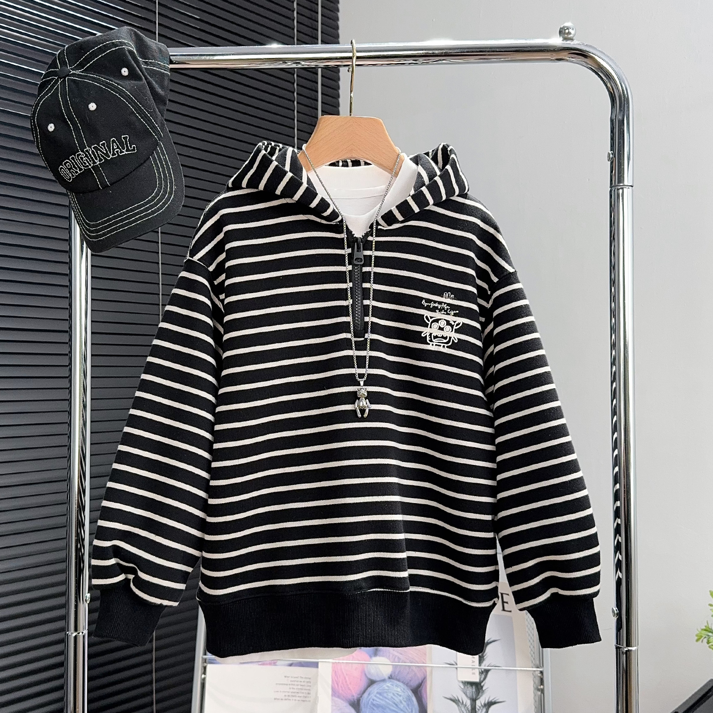 大E小e童装男童条纹卫衣