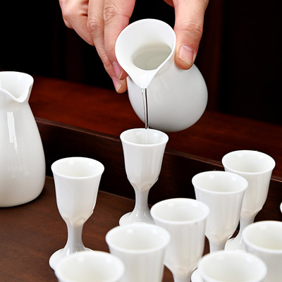 德化羊脂玉白瓷酒具套装家用会客分酒器轻奢礼盒装送人白酒杯酒壶