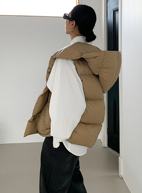 羽绒马甲2025秋冬新款轻柔泡芙蓬松连帽90白鹅羽绒马甲女短款马甲