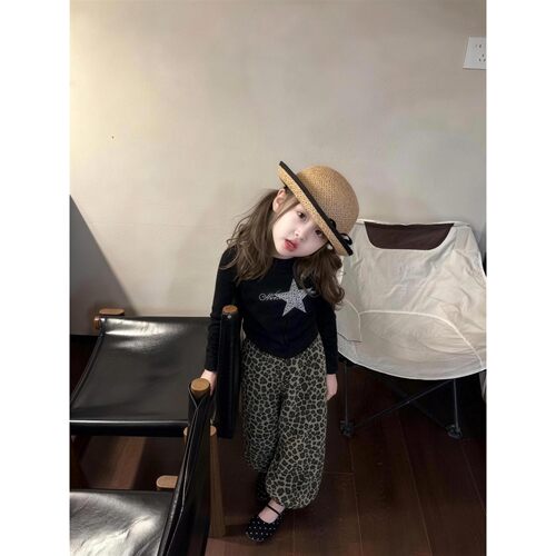 黑色长袖t恤女26早秋新款圆领星星字母印花修身内搭上衣豹纹裤子