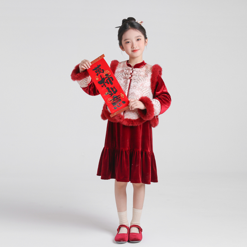 女宝宝冬季新中式国风拜年服汉服套装2025新款女童马甲裙子过年服