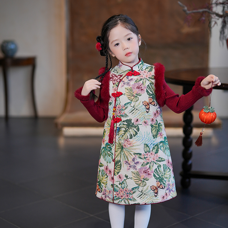 80848女童新年洋气拜年服旗袍背心裙2025冬季新款古风盘扣连衣裙