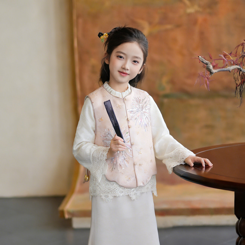 80981女童国风重工珠片刺绣马甲汉服2026春季款中式外搭背心上衣,童装/婴儿装/亲子装,汉服,淘宝优惠券,粉丝福利购,淘宝优惠卷