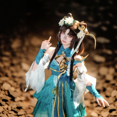 小乔青蛇cos小乔青蛇cos服小乔青蛇假发小乔青蛇cos小乔青蛇cos服