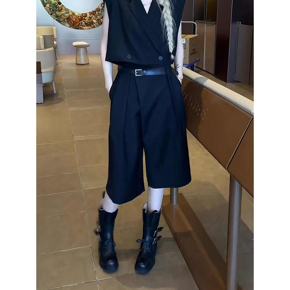 黑色压褶六七分西装裤女