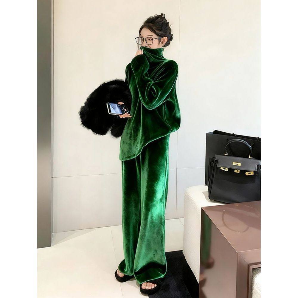 2025年冬季一整套穿搭高级感绝美复古休闲墨绿色丝绒慵懒套装长裤,女装/女士精品,时尚套装,淘宝优惠券,粉丝福利购,淘宝优惠卷