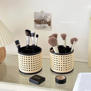 藤编设计中古风化妆刷收纳桶筒可旋转大容量桌面化妆品整理盒ins