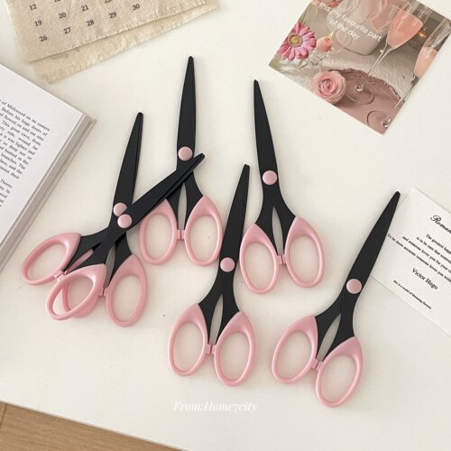 浅粉色剪刀少女心学生手工剪刀