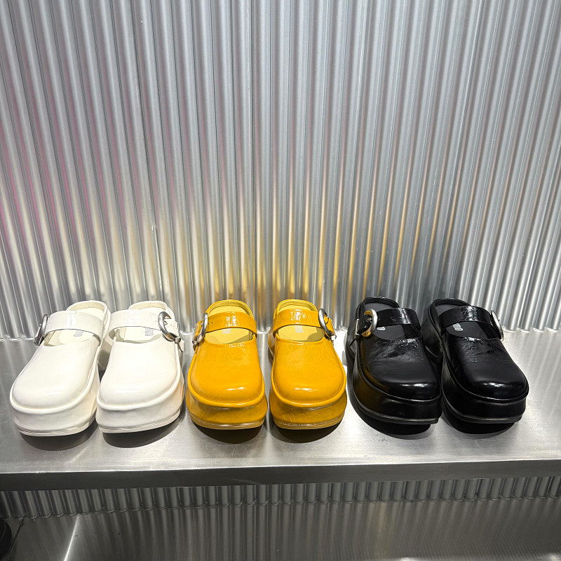 欧洲站包头拖鞋女2026年春季新款欧货真皮厚底休闲拖鞋英伦风半拖