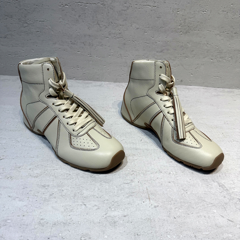 欧货真皮平底百搭高帮鞋女短靴