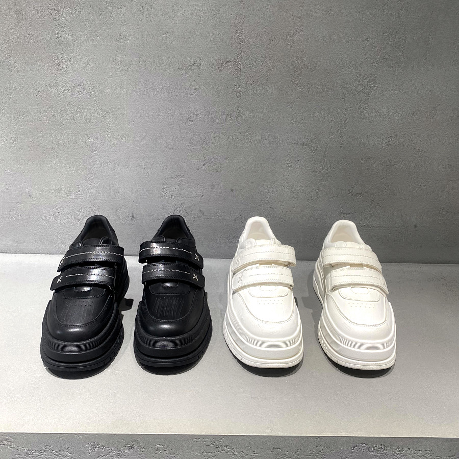 先峰名典休闲鞋女厚底板鞋