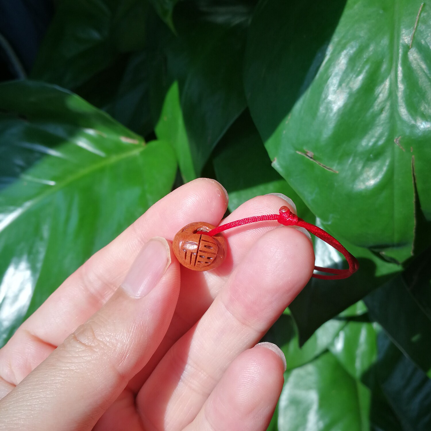 满月红色手工福字桃筐野生桃核手工雕刻手串百天周岁生日节日礼