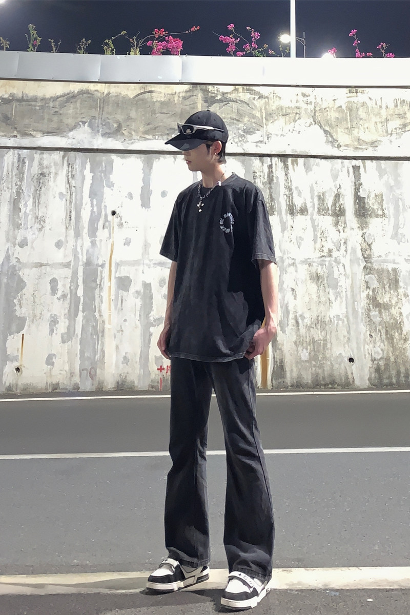 早秋美高街纯黑色弹力修身直筒大码微喇情侣牛仔裤男K860-P50图片