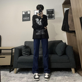 深蓝色