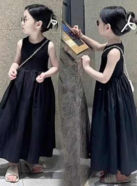 儿童童装连衣裙2026年夏季女孩洋气时髦休闲黑色无袖背心裙a字裙