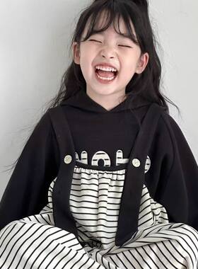 2026春秋韩版男女童宝宝可爱条纹休闲背带裤儿童宽松灯笼连体裤子