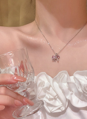 日韩风钛钢粉色锆石蝴蝶结锁骨链