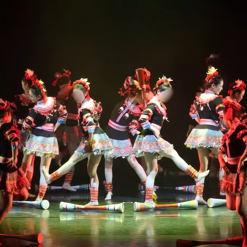 女子民族群舞《喜鼓瑶妹》同款瑶族舞蹈演出表演服装专业定制W