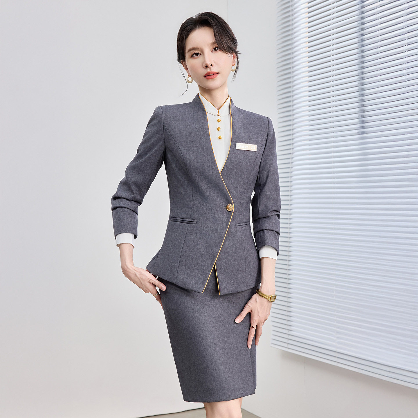 酒店前台美容师秋季长袖西装套装