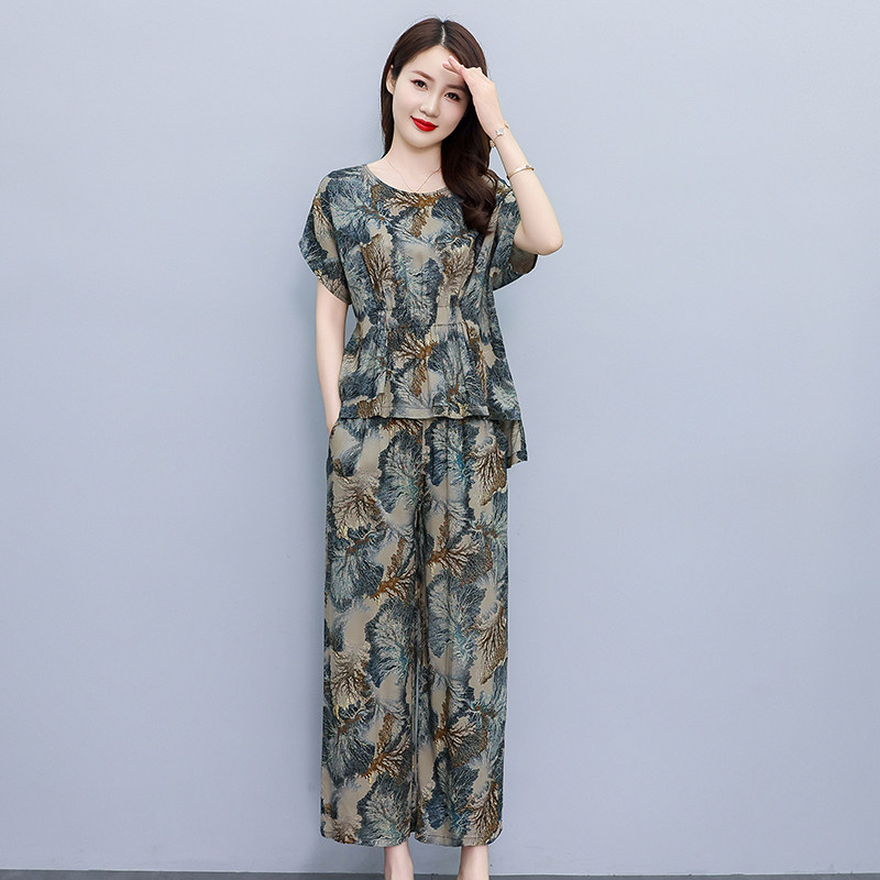 2024新款夏季宽松棉绸中老年妈妈套装女大码高端人造棉短袖两件套