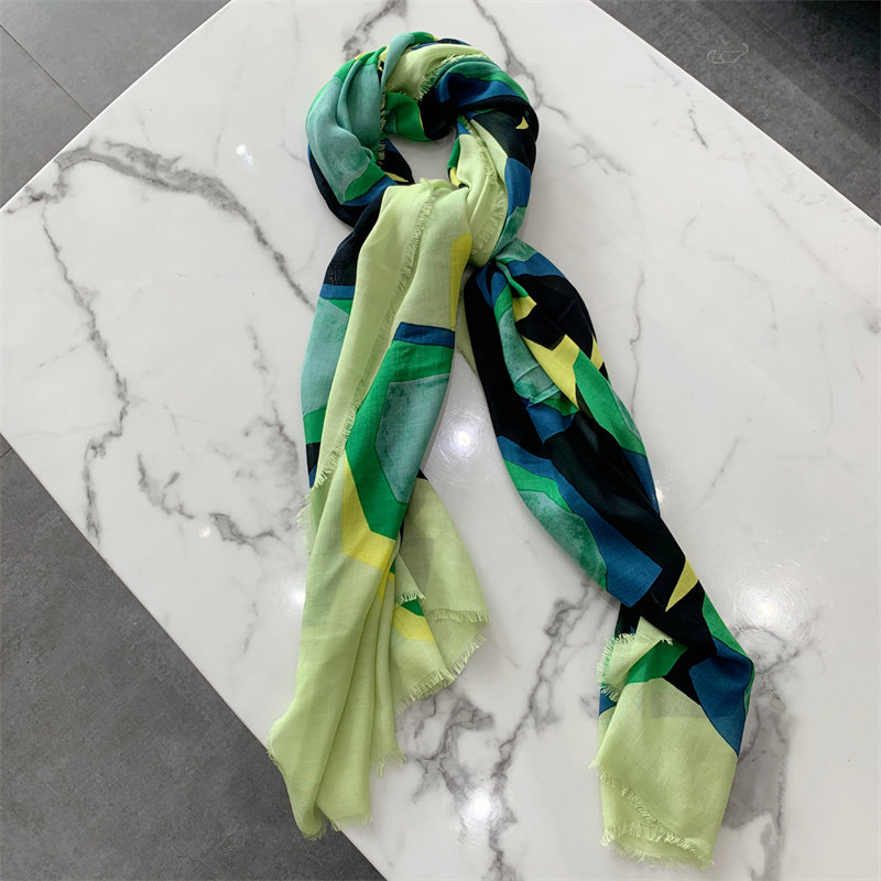 秋新羊绒莫代尔 披肩围巾女高端柔软细腻花色丝巾时尚百搭大长巾,服饰配件/皮带/帽子/围巾,围巾/丝巾/披肩,淘宝优惠券,粉丝福利购,淘宝优惠卷