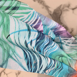 晕染色外贸 100真丝双绉围巾女柔软细腻丝巾时尚百搭长巾新品