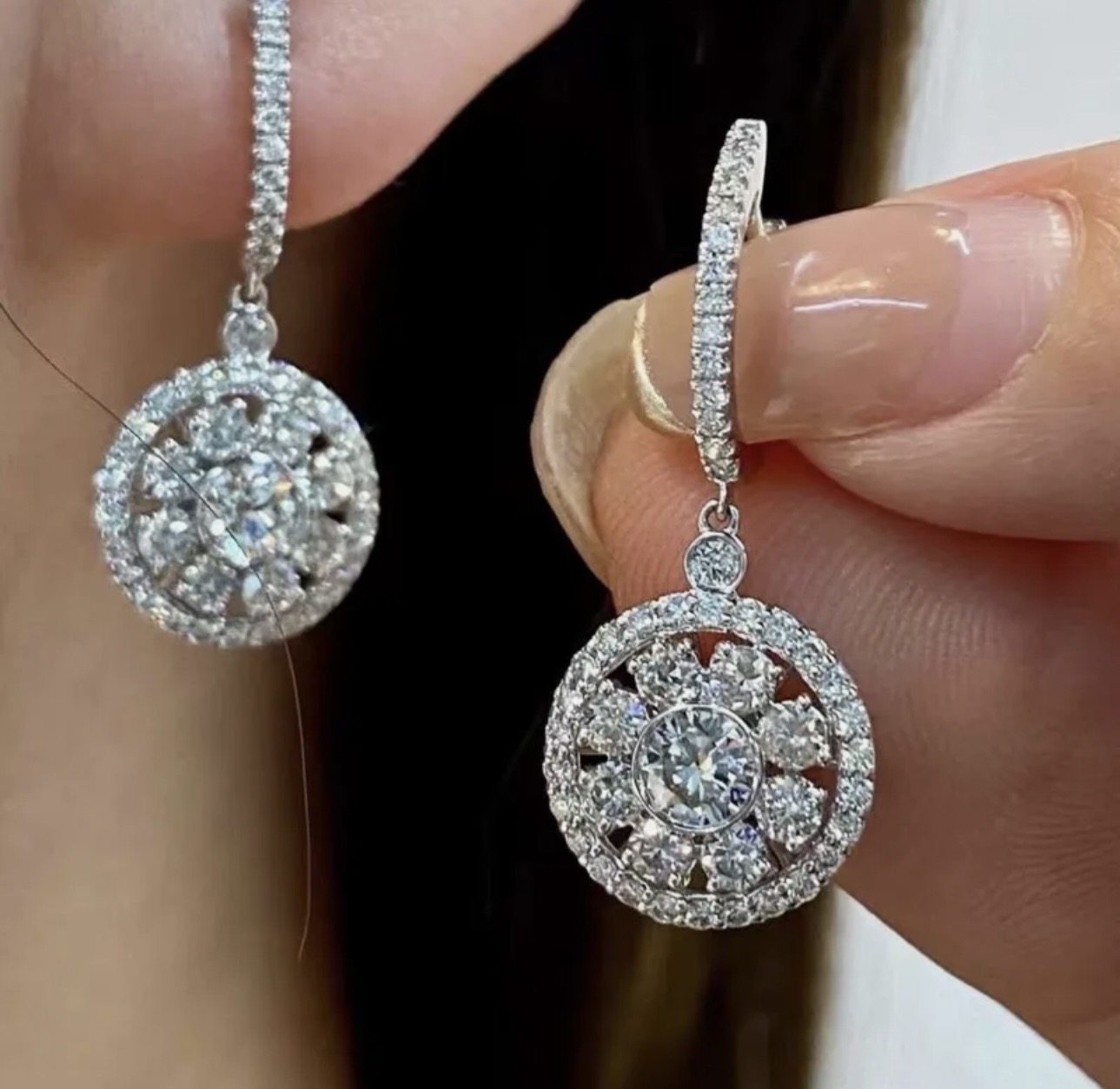 S925银精工高级感仿真钻镂空幸运太阳花圆盘耳环满钻耳扣珠宝工艺,饰品/流行首饰/时尚饰品新,耳环,淘宝优惠券,粉丝福利购,淘宝优惠卷