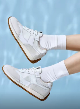 【正品】女款舒适百搭时尚防滑耐磨低帮跑步鞋K0E45MM39J-11