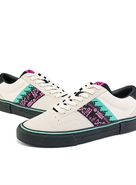 【正品】男女竞向串标防滑耐磨运动休闲鞋K0CX5CS80D-012