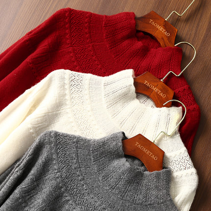 淘么淘 法式温柔风 重工云肩镂空钩花半高领羊毛羊绒针织衫毛衣女