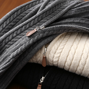 淘么淘 柔软羊毛立体绞花拉链短款 针织连帽开衫 毛衣女 气质老钱风