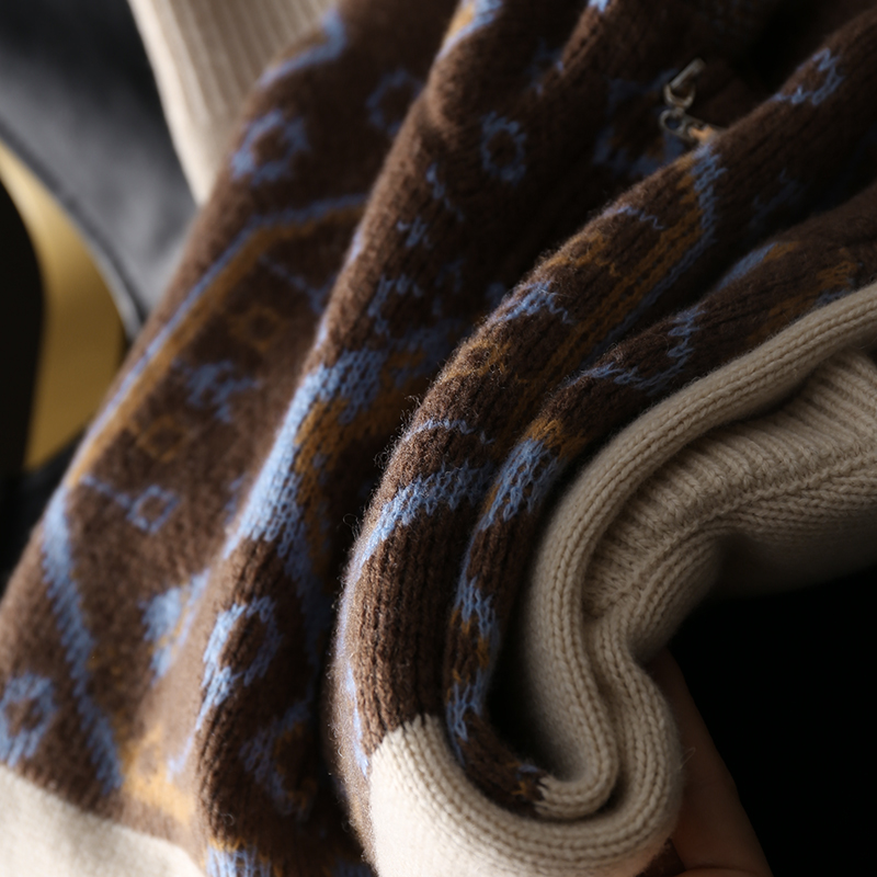 淘么淘 冬日限定 墨尔本提花拼色半门襟立领加厚羊毛针织毛衣上衣